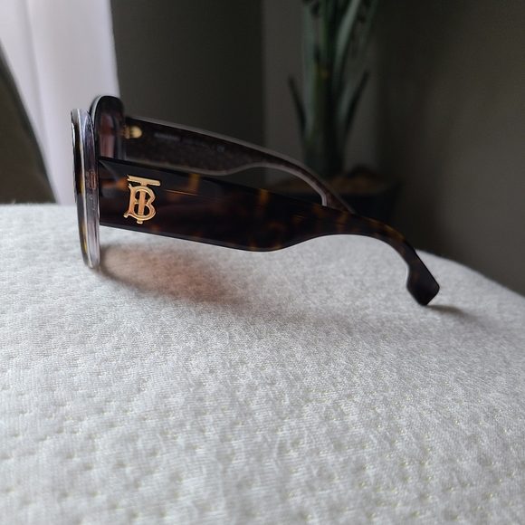 BURBERRY BE4298 SUNGLASSES DARK HAVANA / BROWN GRADIENT WOMEN'S - Picture 4 of 10